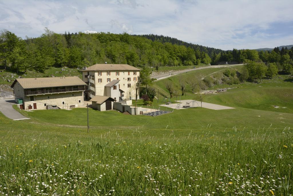 Hotel Du Col De La Machine Сен-Жан-ан-Руаян Экстерьер фото